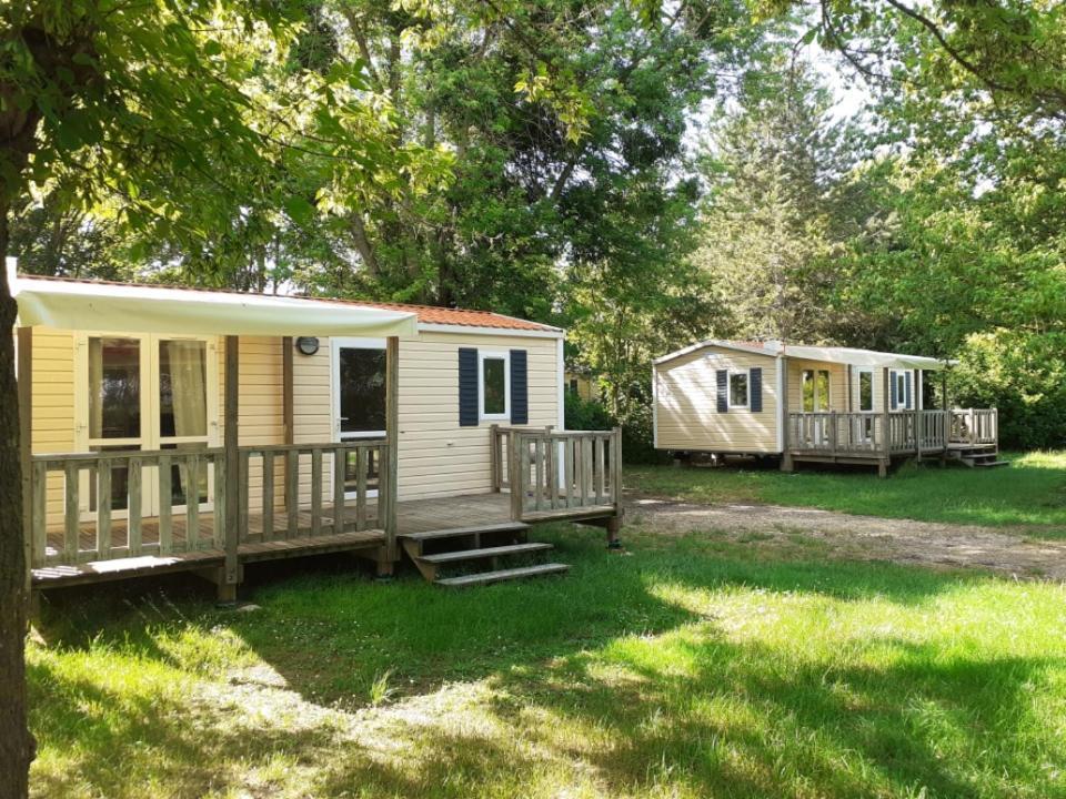 Mobil-Home 1à 4 Personnes Attigny Bagian luar foto