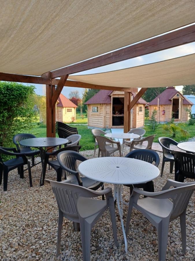 Mobil-Home 1à 4 Personnes Attigny Bagian luar foto